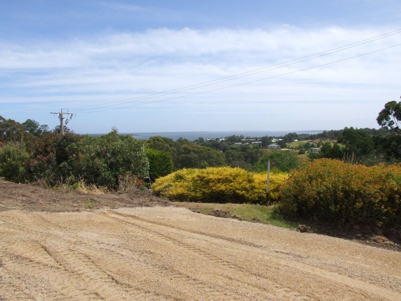 16 Moorhouse Street, Metung VIC 3904