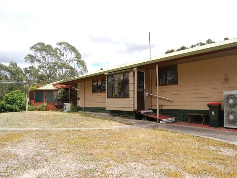 2 LANDSCAPE DRIVE, Metung VIC 3904