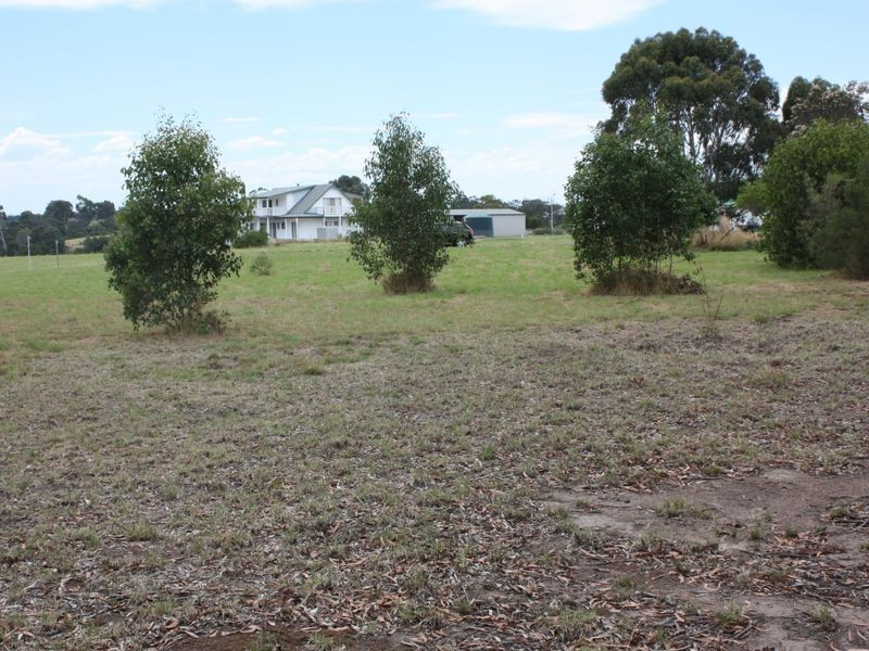 9 a & b an Grevillia Ave & Foreshore Rd, Metung VIC 3904