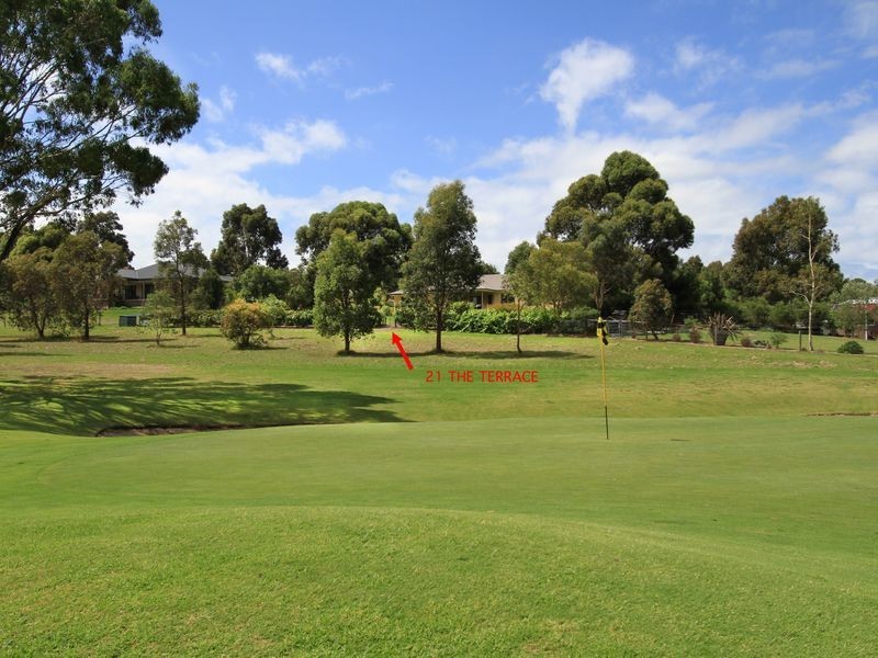 21 The Terrace, Metung VIC 3904