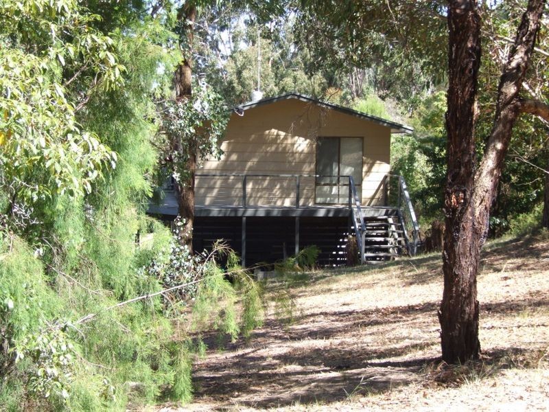 6 Christmas Street, Metung VIC 3904