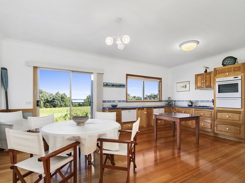 1 Heather Crt, Metung VIC 3904