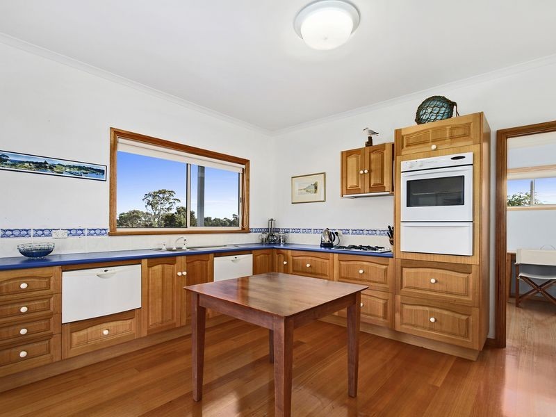 1 Heather Crt, Metung VIC 3904