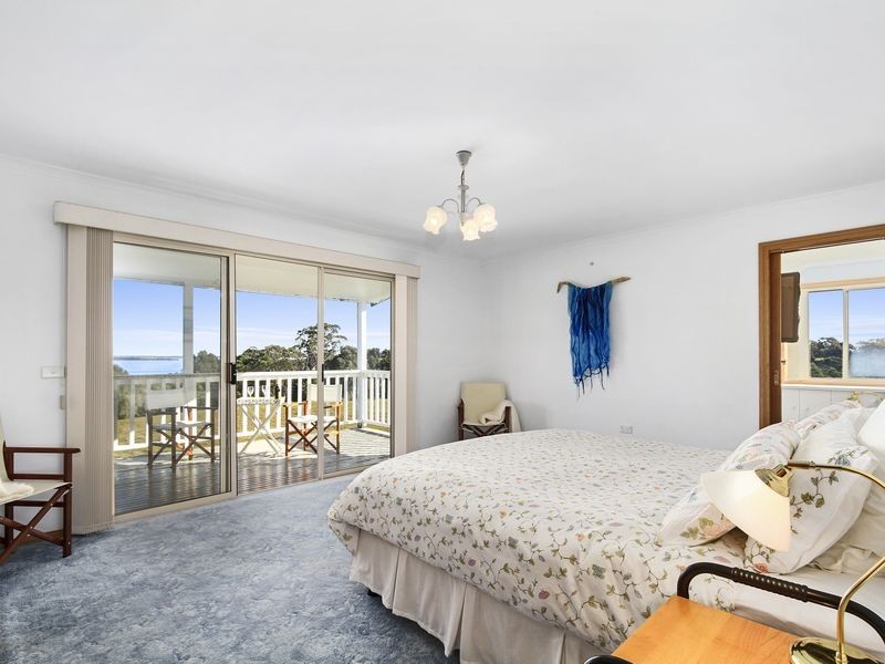 1 Heather Crt, Metung VIC 3904