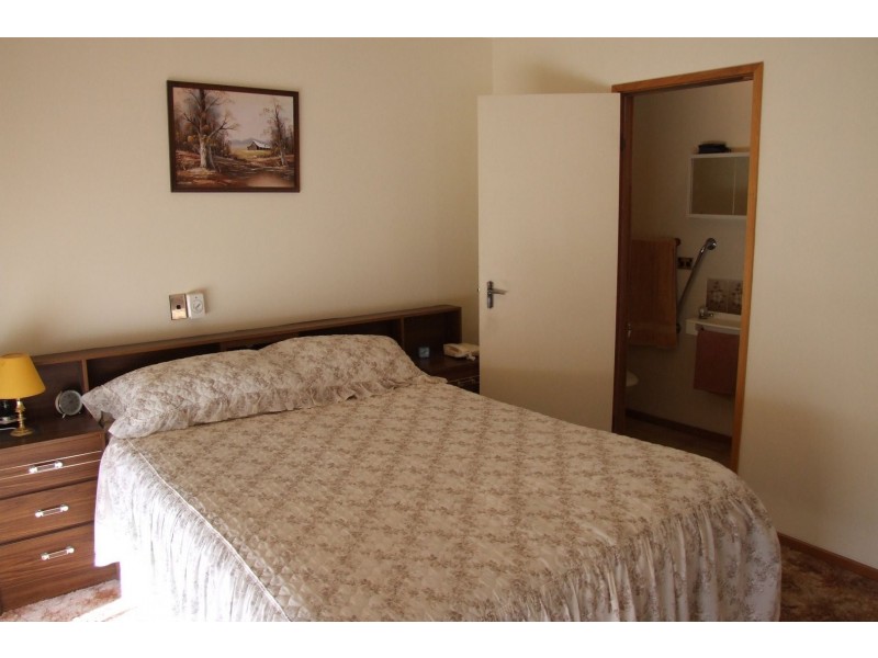 27 Mairburn Road, Metung VIC 3904