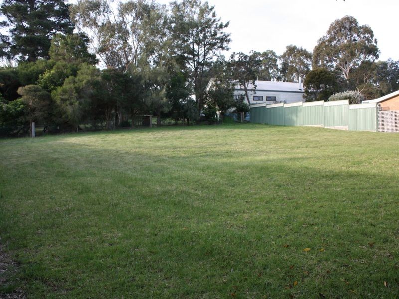 14 Fell Place, Metung VIC 3904