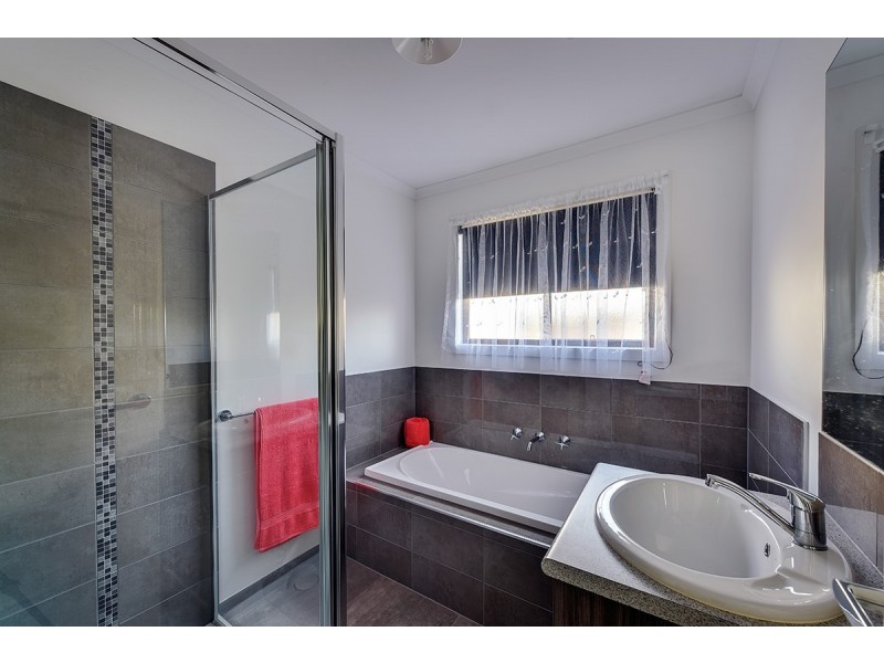 1 Curlew Grove, Metung VIC 3904