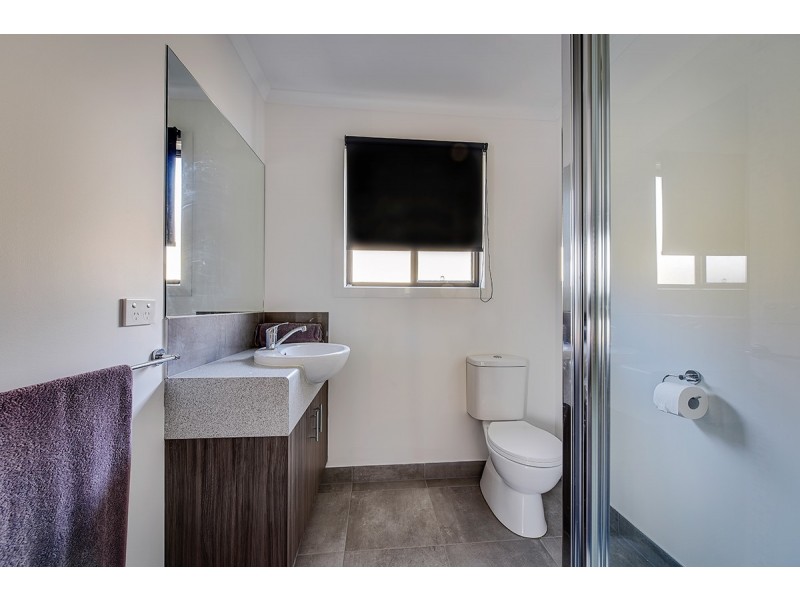 1 Curlew Grove, Metung VIC 3904