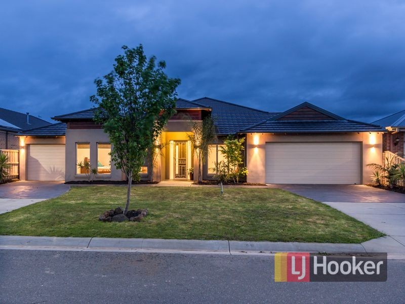6 Lavender Avenue, Pakenham VIC 3810