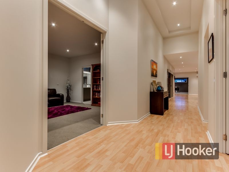 6 Lavender Avenue, Pakenham VIC 3810