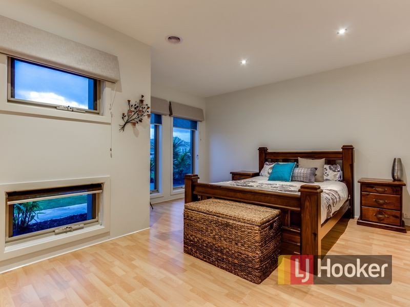 6 Lavender Avenue, Pakenham VIC 3810