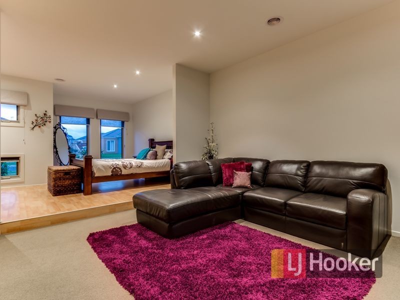 6 Lavender Avenue, Pakenham VIC 3810