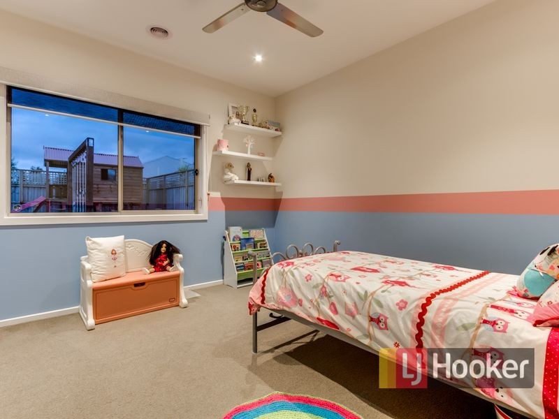 6 Lavender Avenue, Pakenham VIC 3810