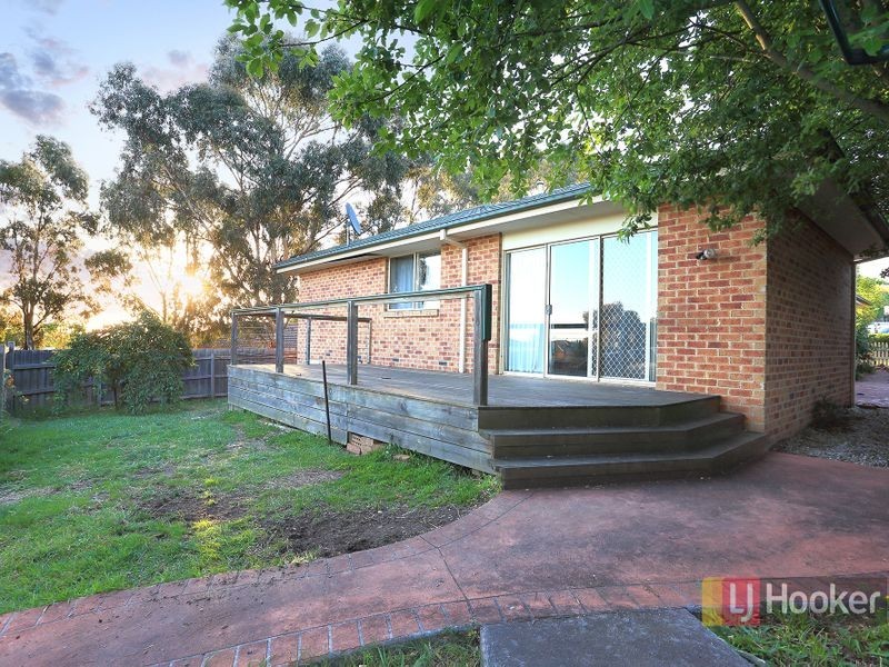 94 Eagle Drive, Pakenham VIC 3810