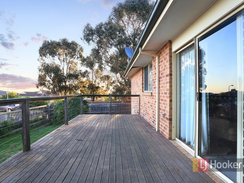 94 Eagle Drive, Pakenham VIC 3810
