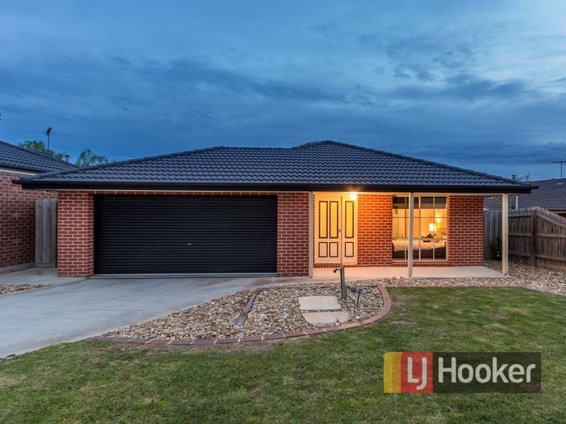 8A Ebony Drive, Pakenham VIC 3810
