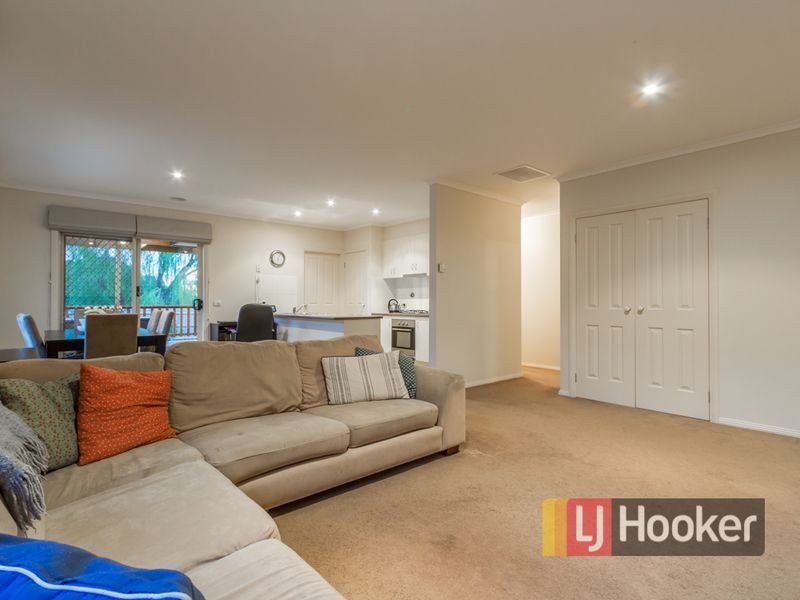 8A Ebony Drive, Pakenham VIC 3810