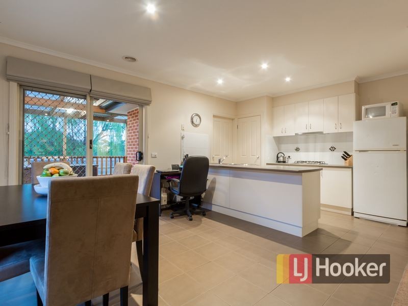 8A Ebony Drive, Pakenham VIC 3810