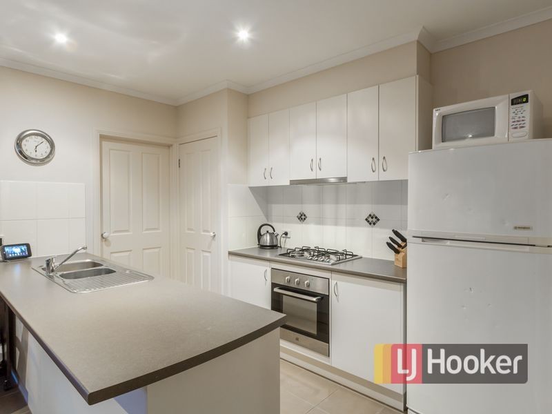 8A Ebony Drive, Pakenham VIC 3810