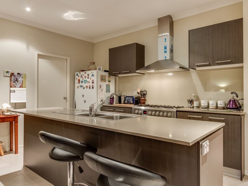 8 Sabina Road, Officer VIC 3809