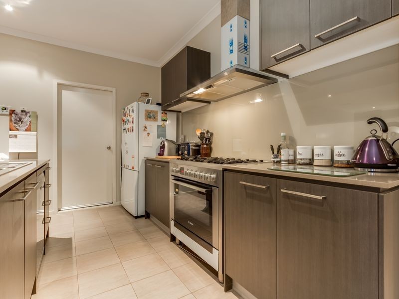 8 Sabina Road, Officer VIC 3809