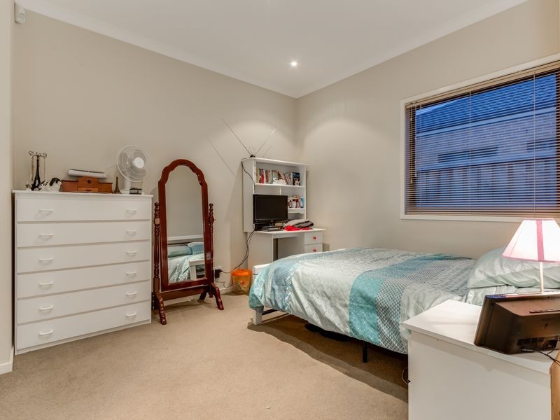 8 Sabina Road, Officer VIC 3809