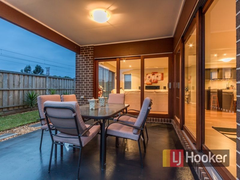 25 Moore Mews, Pakenham VIC 3810