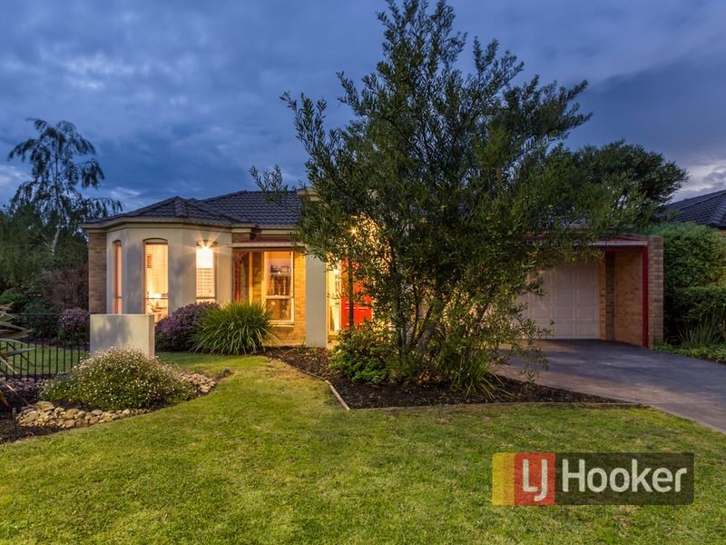1 Hopkins Pass, Pakenham VIC 3810