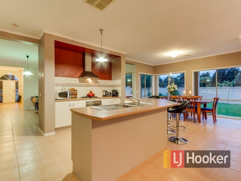 1 Hopkins Pass, Pakenham VIC 3810