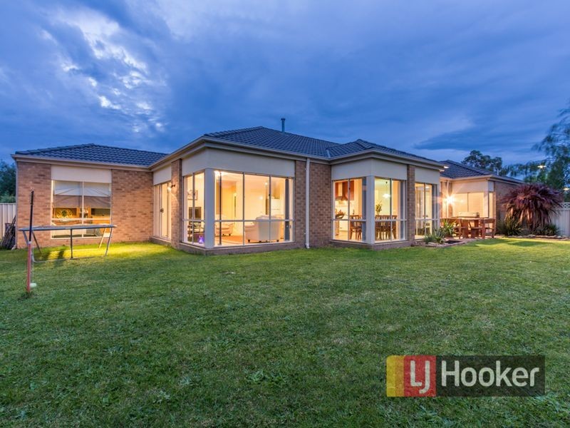 1 Hopkins Pass, Pakenham VIC 3810