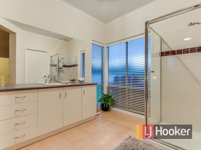 1 Hopkins Pass, Pakenham VIC 3810