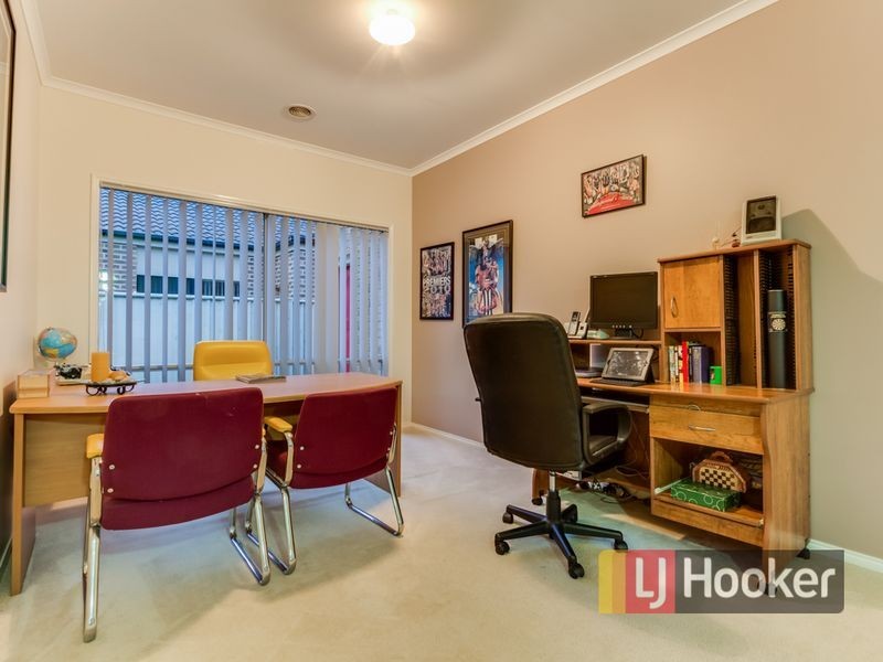 1 Hopkins Pass, Pakenham VIC 3810