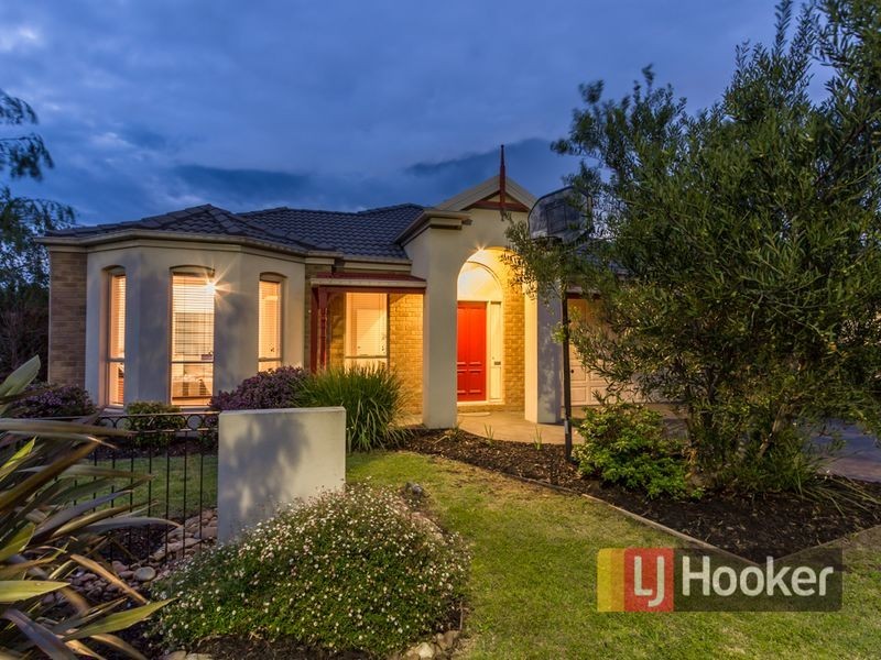 1 Hopkins Pass, Pakenham VIC 3810