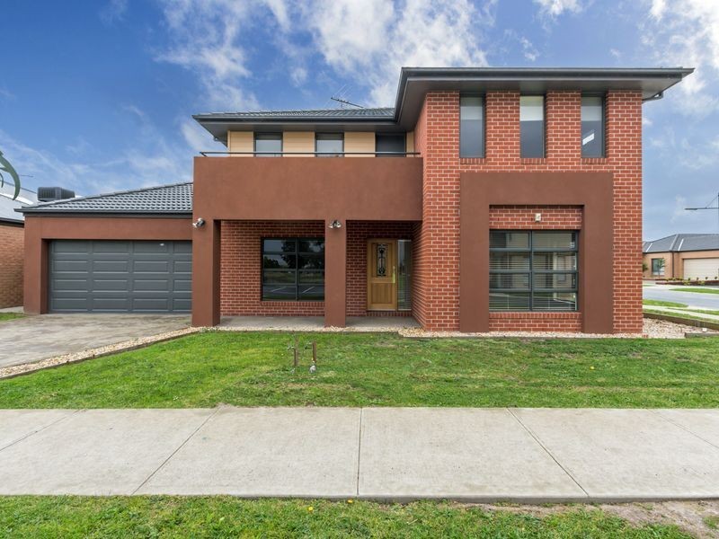 34 Flinders Park Drive, Officer VIC 3809