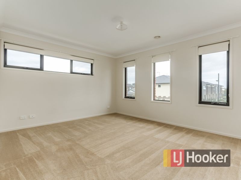 34 Flinders Park Drive, Officer VIC 3809