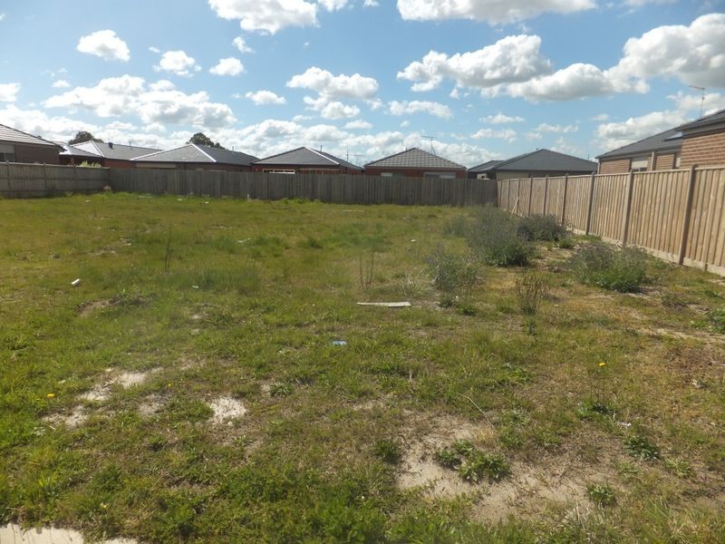 42 Peridot Avenue, Officer VIC 3809