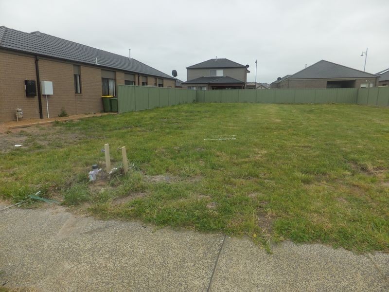 21 Stable Street, Pakenham VIC 3810