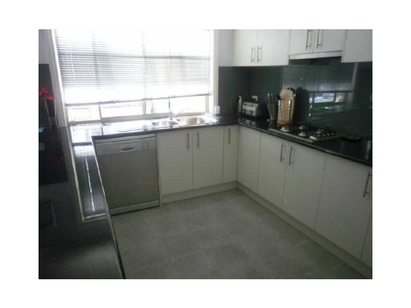 65 Leigh Drive, Pakenham VIC 3810