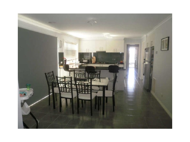 65 Leigh Drive, Pakenham VIC 3810