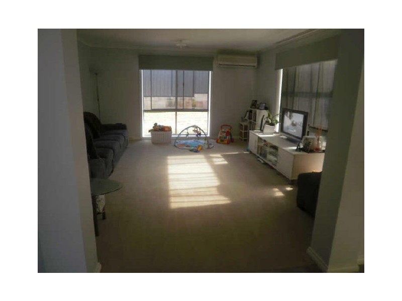 65 Leigh Drive, Pakenham VIC 3810