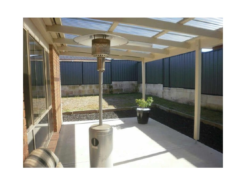 65 Leigh Drive, Pakenham VIC 3810