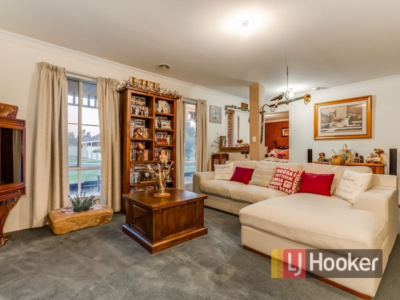 7 Spring Circuit, Pakenham VIC 3810