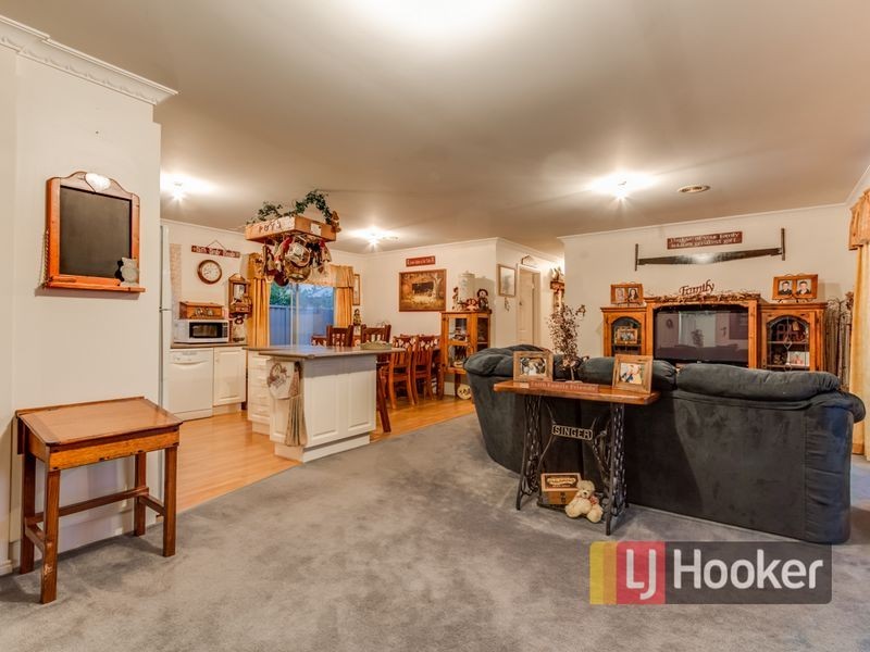 7 Spring Circuit, Pakenham VIC 3810