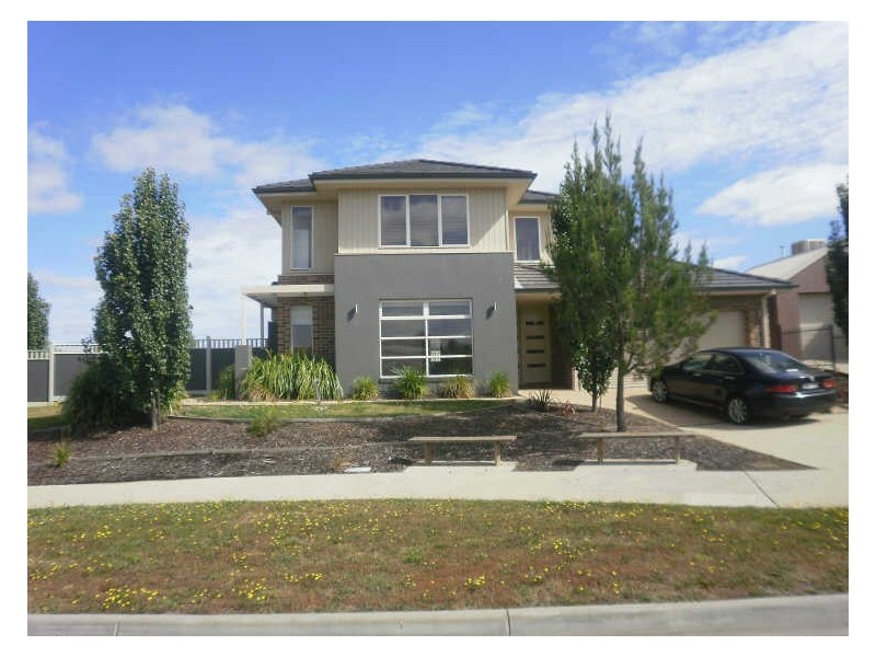 26 Eventide Rise, Pakenham VIC 3810