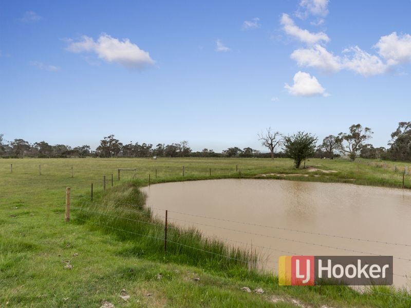 67 Enticott Road, Bunyip VIC 3815