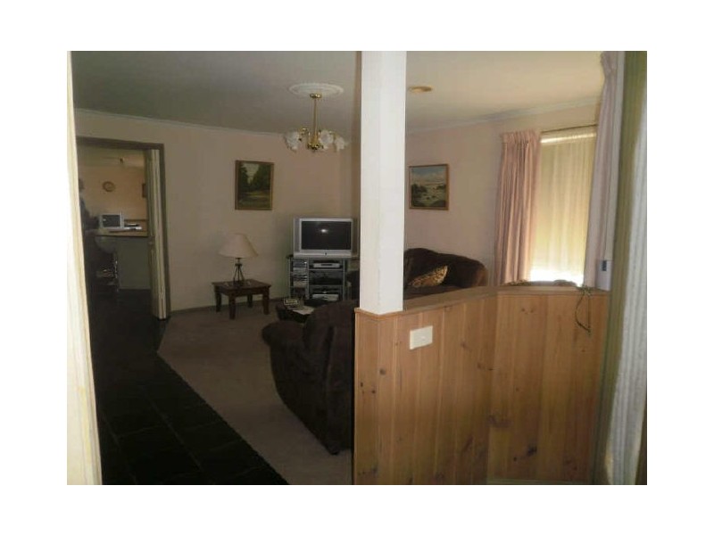 100 Eagle Drive, Pakenham VIC 3810