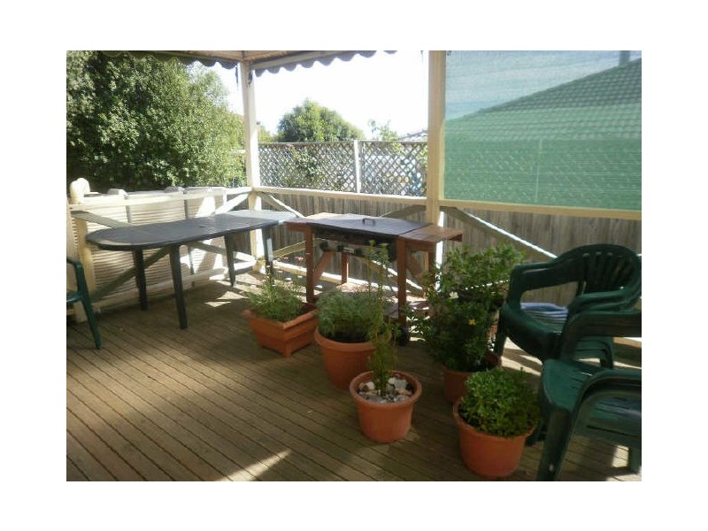 100 Eagle Drive, Pakenham VIC 3810