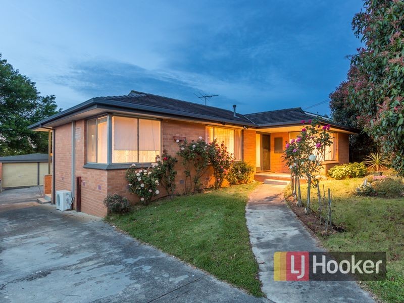 11 Leonard Court, Pakenham VIC 3810