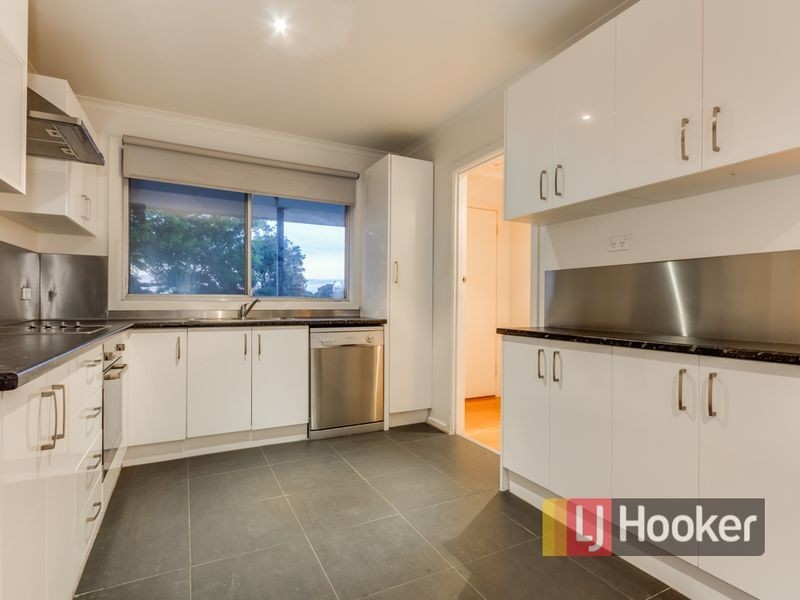 11 Leonard Court, Pakenham VIC 3810