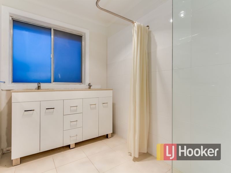 11 Leonard Court, Pakenham VIC 3810